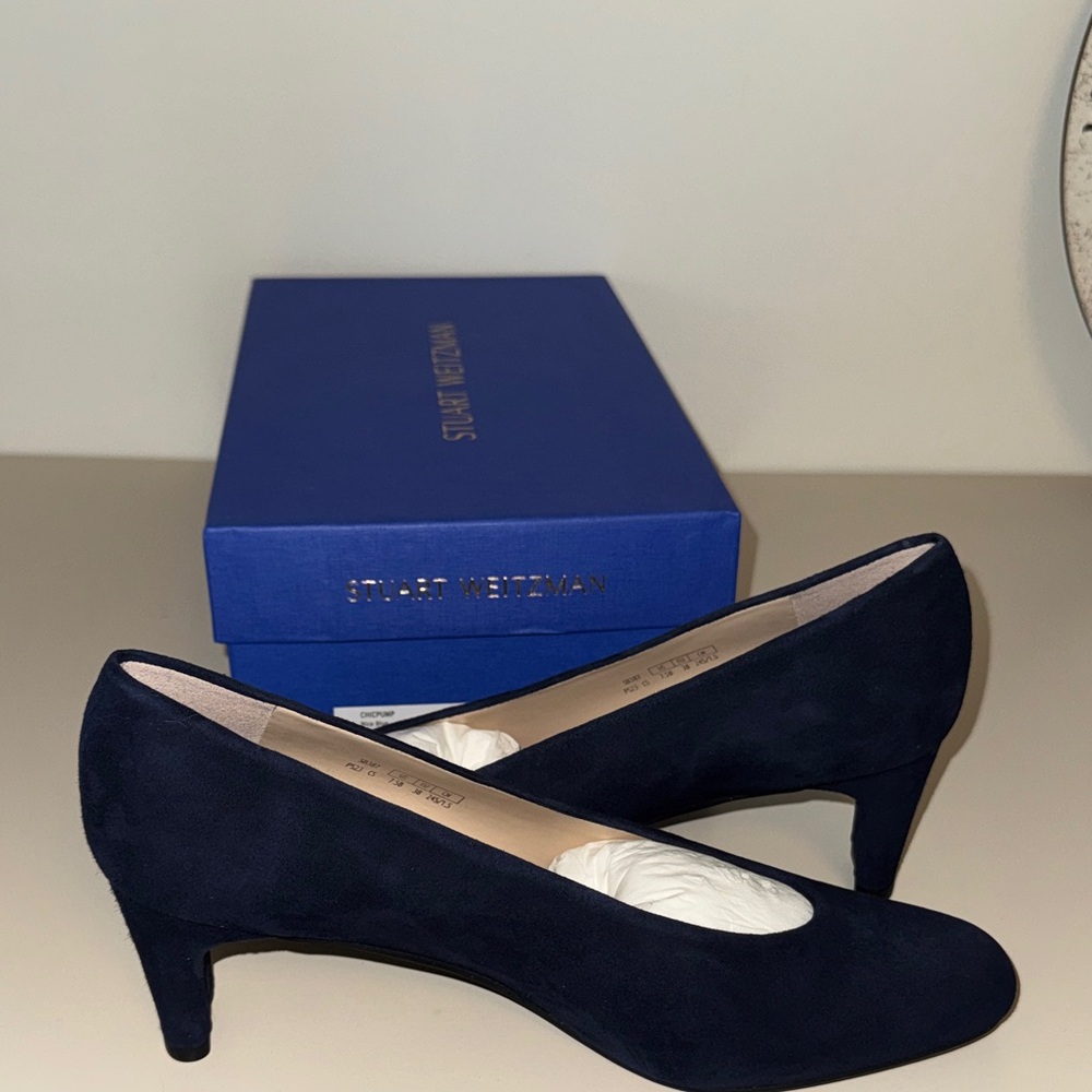 NEW Stuart Weitzman Nice Blue Suede Pump. Never worn!